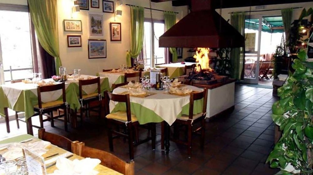 Acropole Asco Hotel Ngoại thất bức ảnh